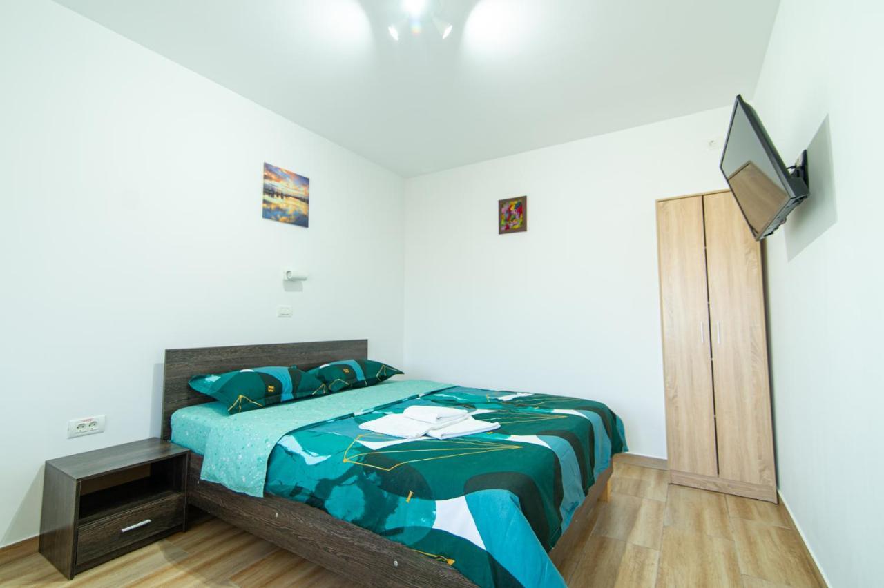 Hotel Casa Adrian Corbu  Esterno foto